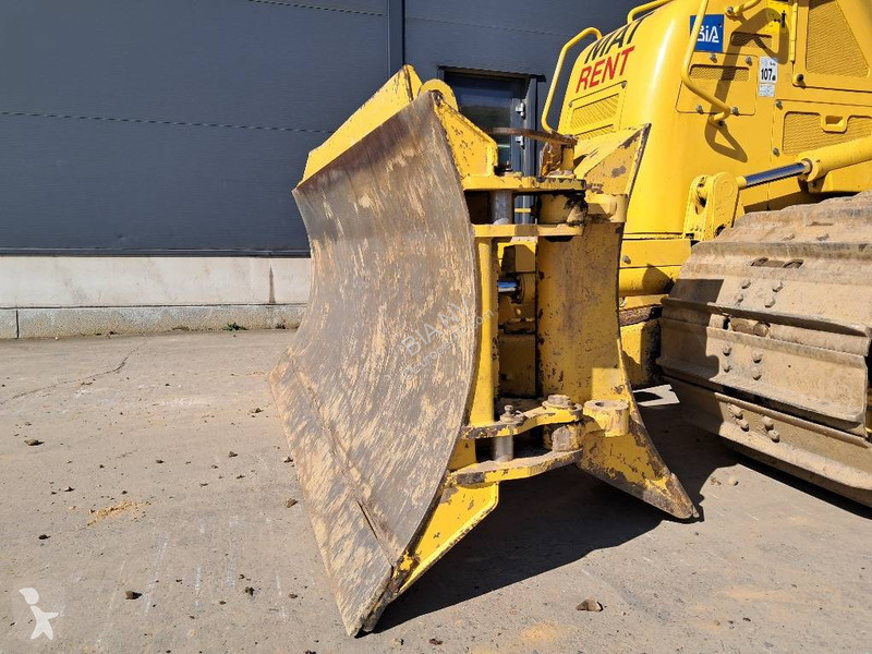 بلدوزر Komatsu I-24E0