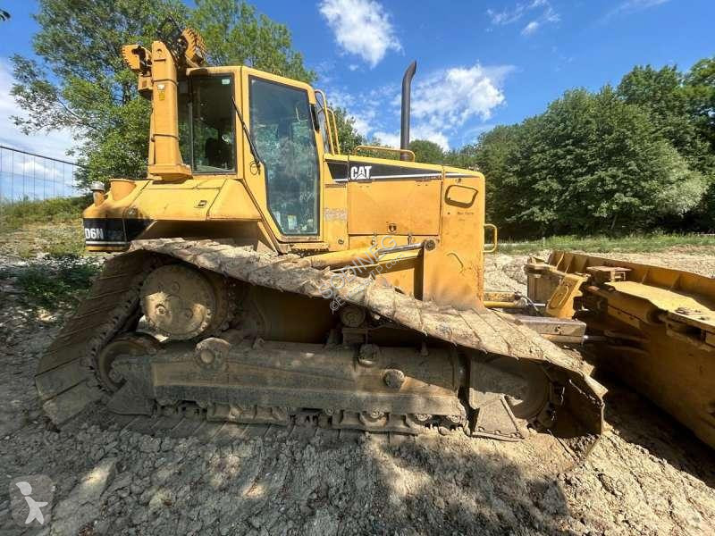بلدوزر Caterpillar D6N