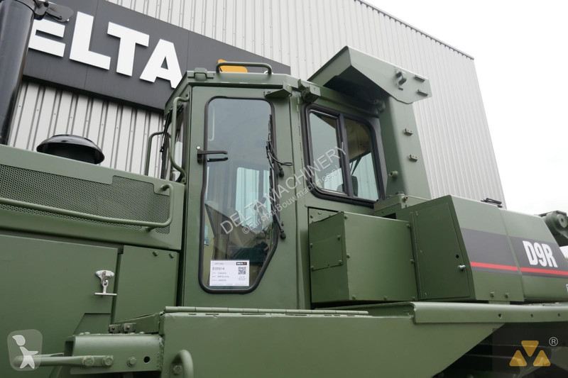 Buldozér Caterpillar Ex-army