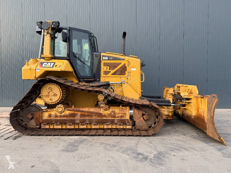 بلدوزر Caterpillar D6N