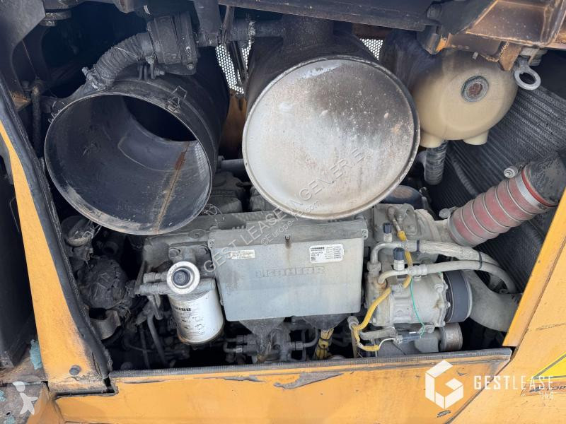 بلدوزر Liebherr PR724