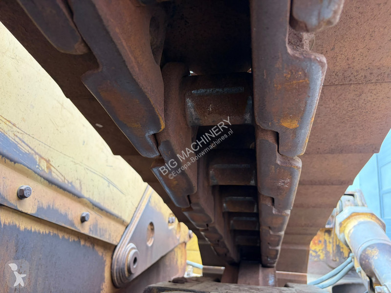 Бульдозер Caterpillar