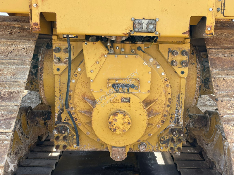Buldozer Caterpillar D6T
