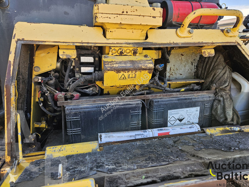 بلدوزر Komatsu