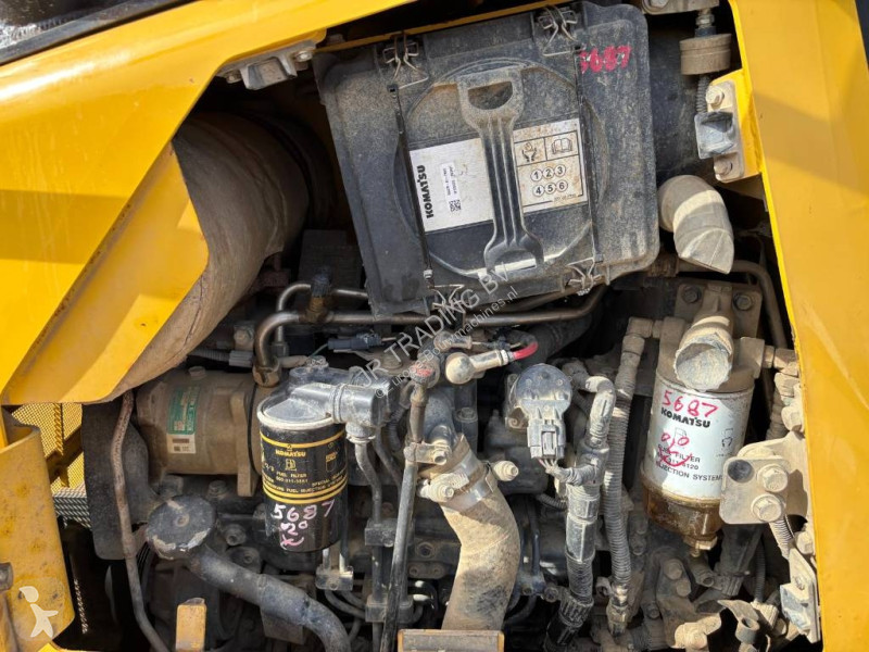 بلدوزر Komatsu D37 PX23