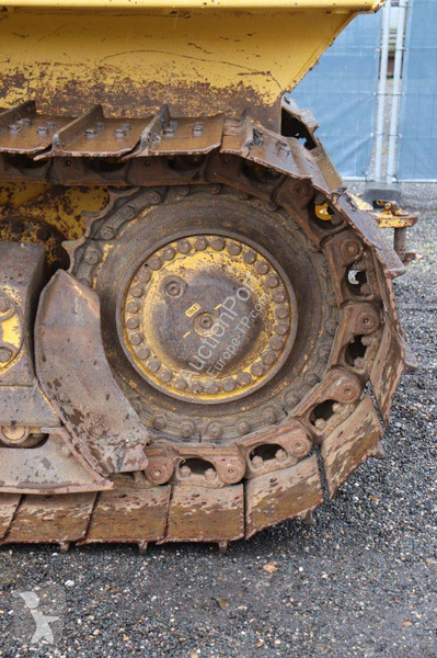 بلدوزر Komatsu