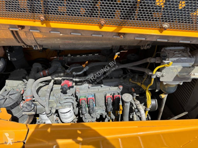 Булдозер Liebherr PR 756