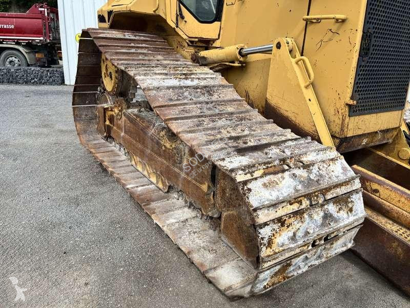 Caterpillar D6M bulldozer