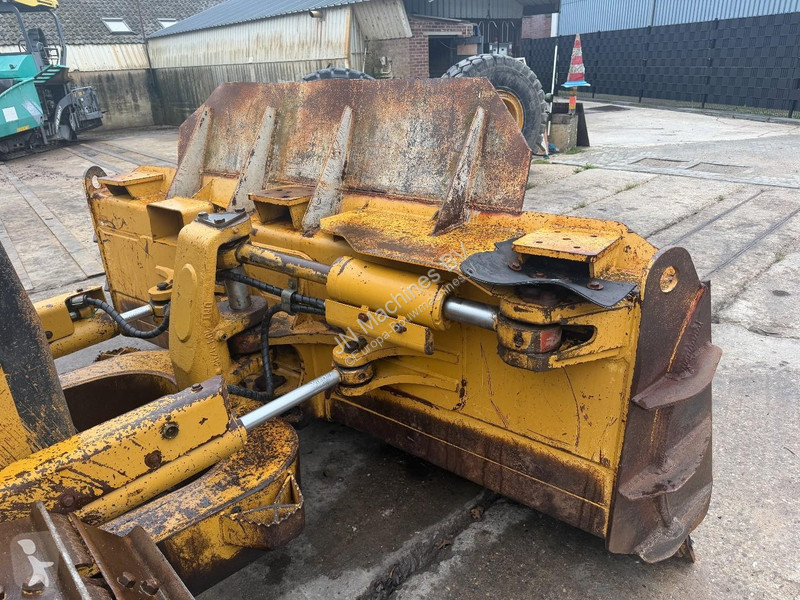 Buldózer Caterpillar XL Ripper valve // Good...