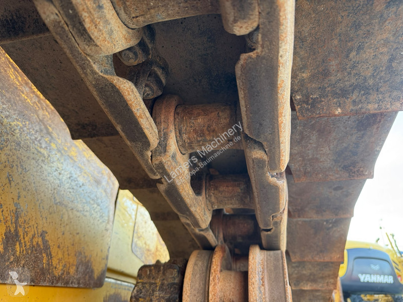 Булдозер Caterpillar .