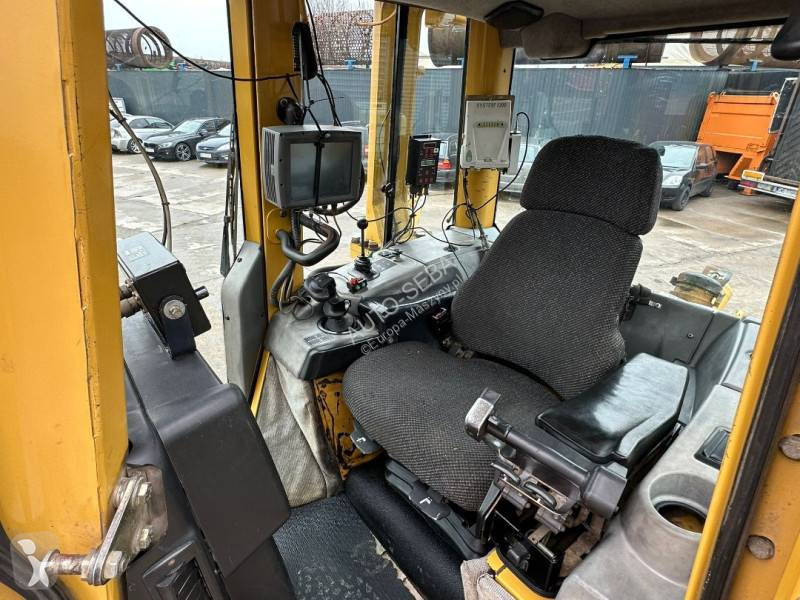 Buldozer Caterpillar