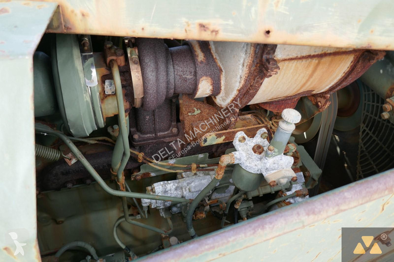 بلدوزر Caterpillar Ex-army