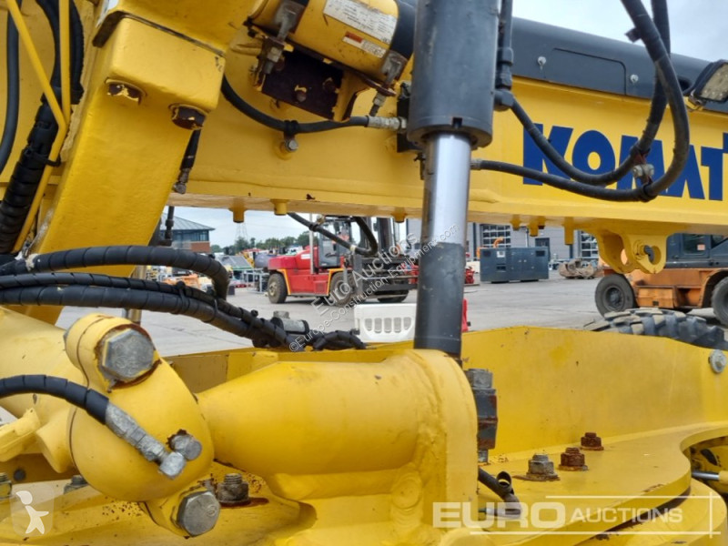 Buldozer Komatsu GD655-6