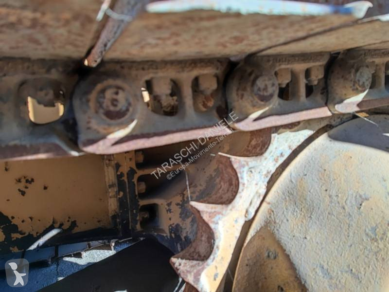 بلدوزر Caterpillar D4C