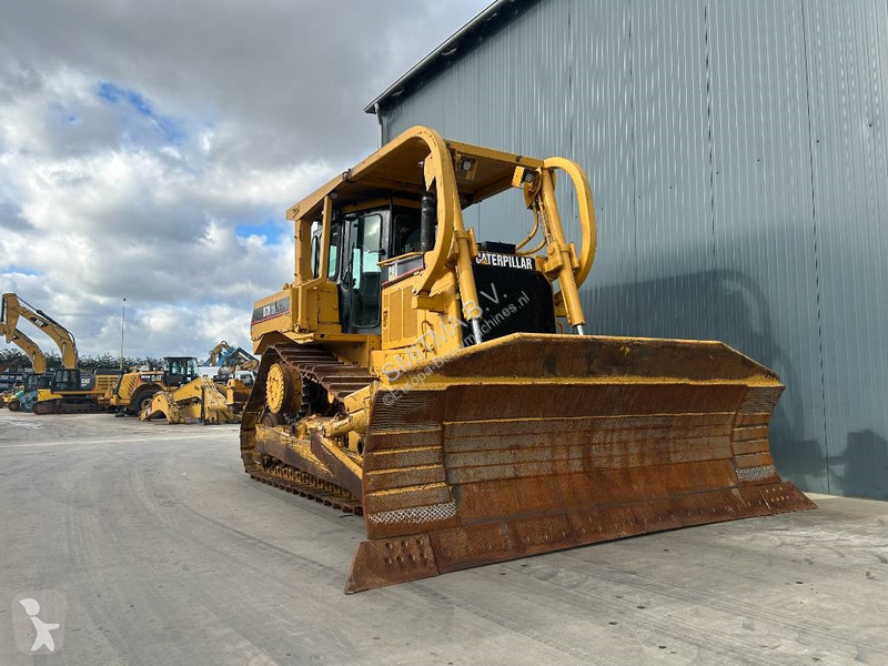 بلدوزر Caterpillar R II