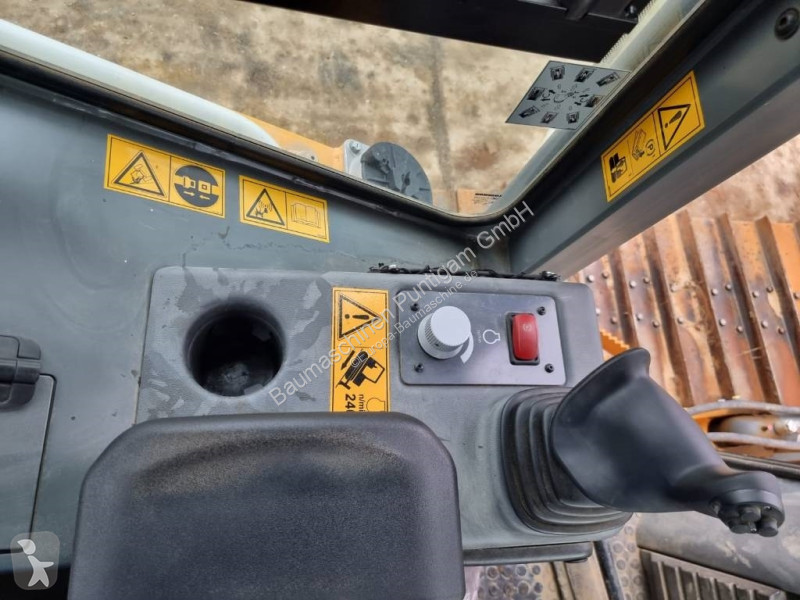 بلدوزر Liebherr PR 716 05 LGP