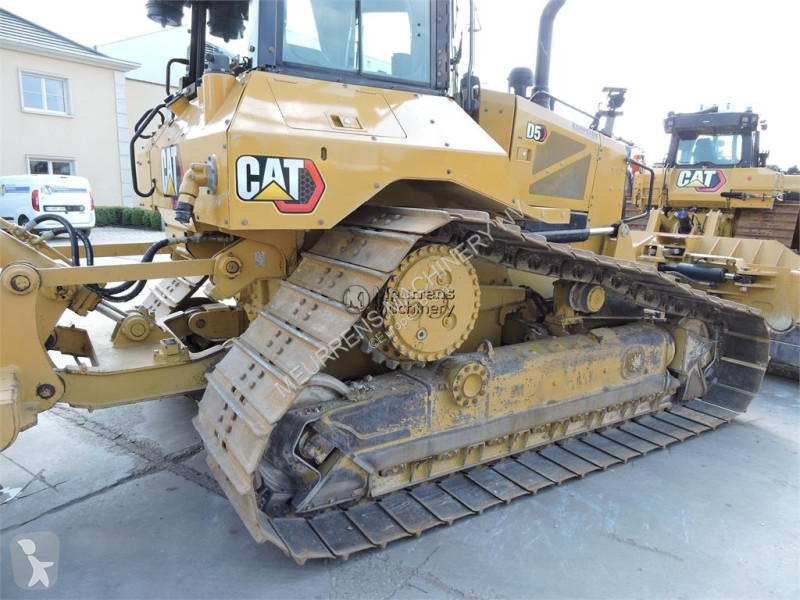 Bulldozer Caterpillar D5