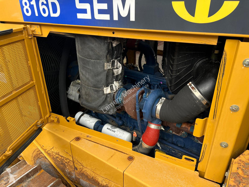 Buldozer SEM 816D .