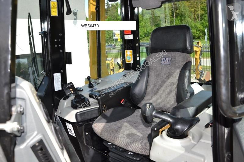 بلدوزر Caterpillar D6N