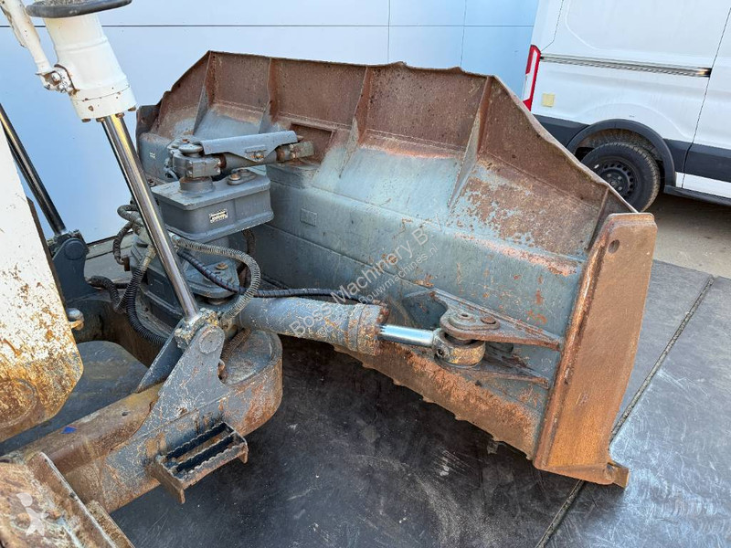 Bulldozer Liebherr PR724 - Ripper / 6-WAY Blade...