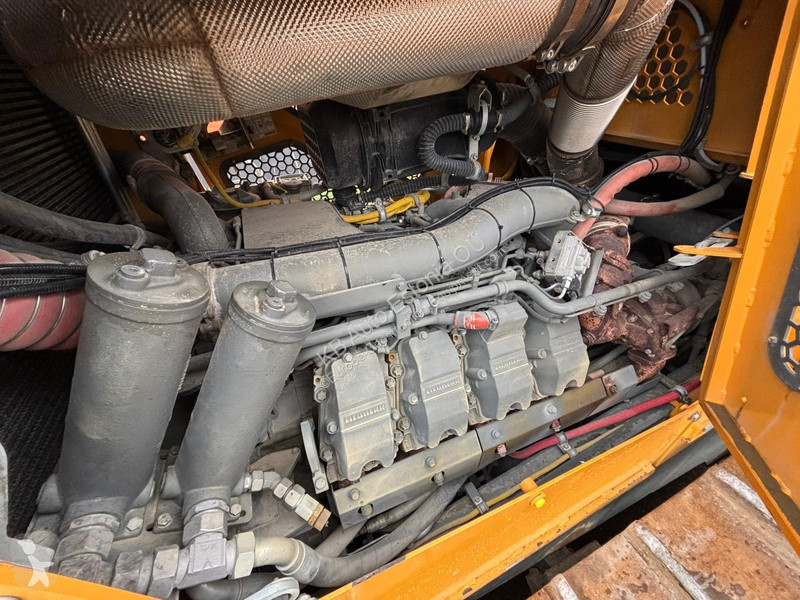 Bulldozer Liebherr 766 05 3D / RIPPER / Full...