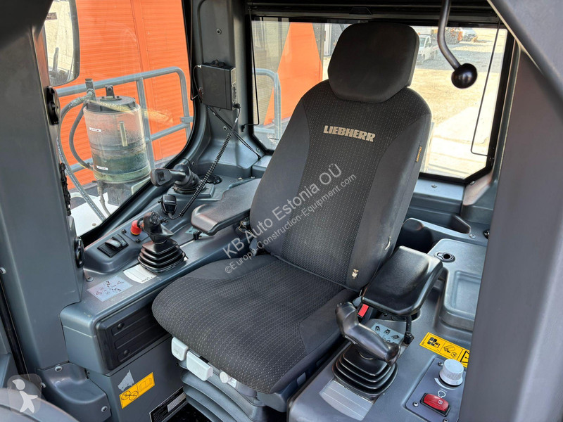 Bulldozer Liebherr 776 G6.0 RIPPER / Service...
