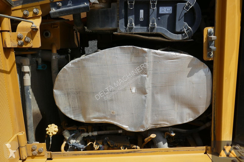 Buldozer Caterpillar D6T
