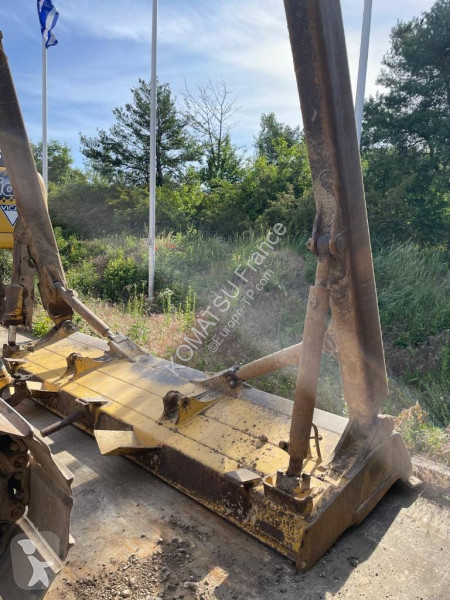بلدوزر Komatsu PX15 E0