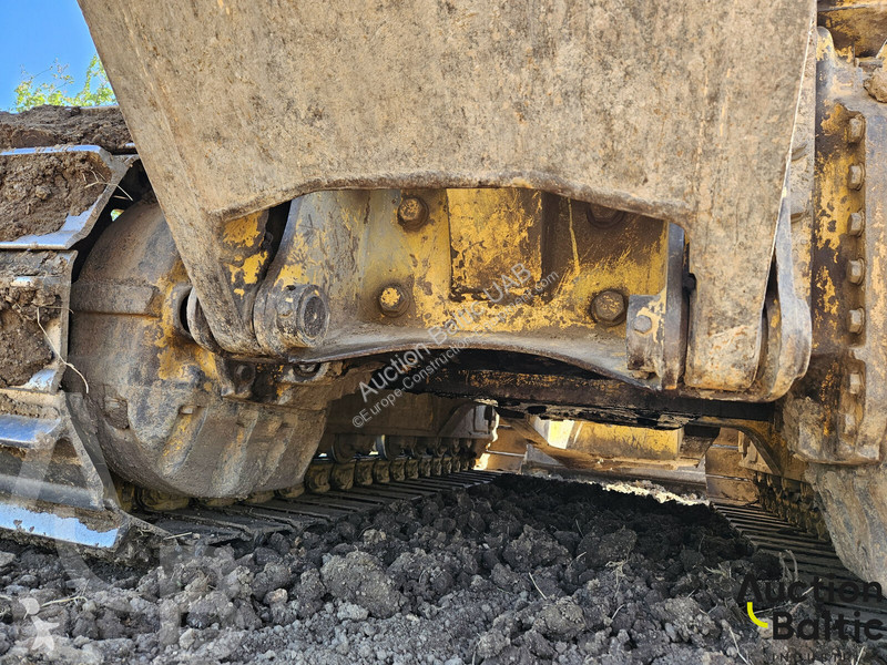 بلدوزر Komatsu