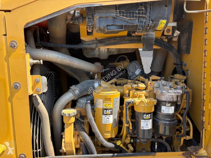بلدوزر Caterpillar LGP