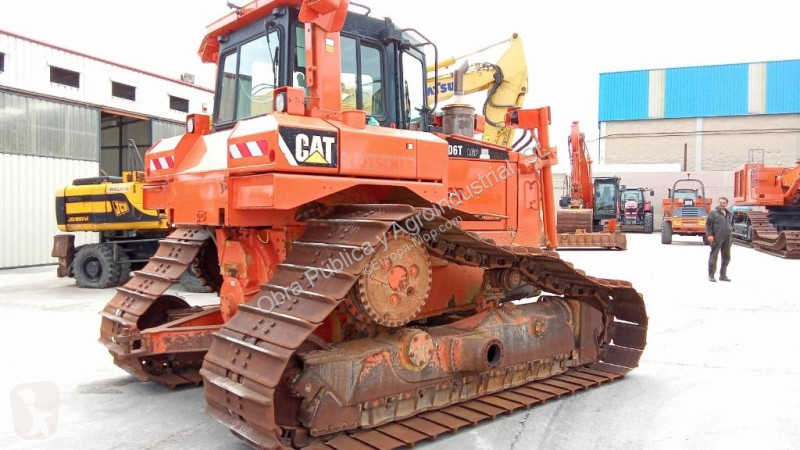 Bulldozer Caterpillar D6T