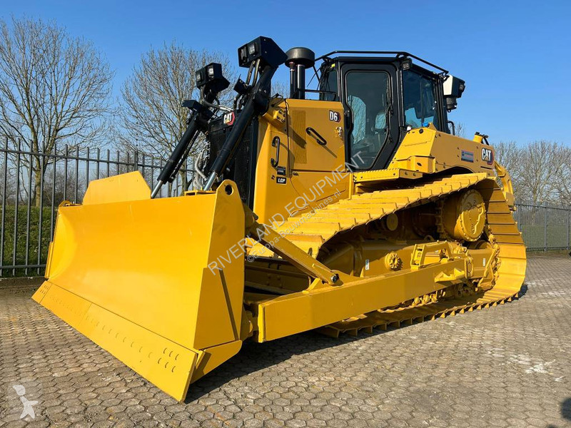 بلدوزر Caterpillar D6 new unused with factory...