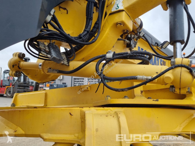 Buldozer Komatsu GD655-6