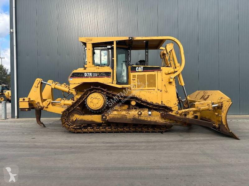بلدوزر Caterpillar R II