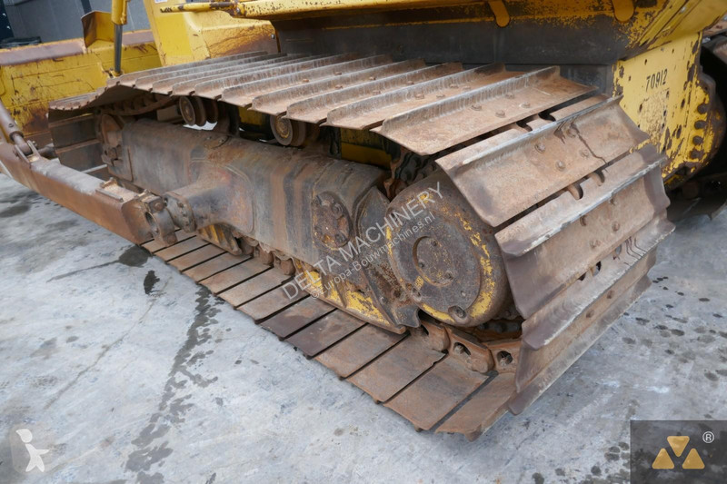 Buldozér Komatsu EO