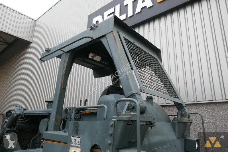 Buldozér Caterpillar Ex-army