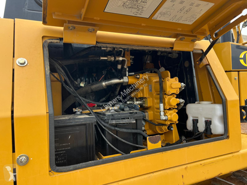Buldozer SEM 816D .