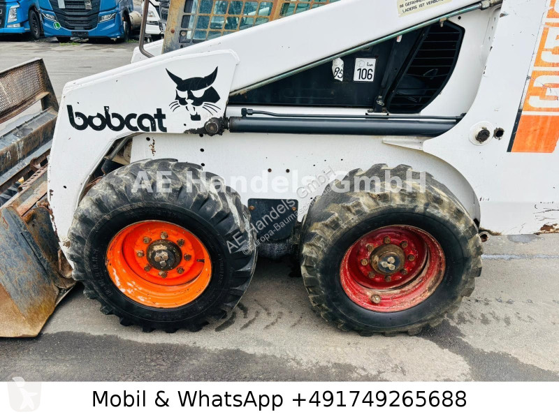 Buldozer Bobcat 853 Kompaktlader...
