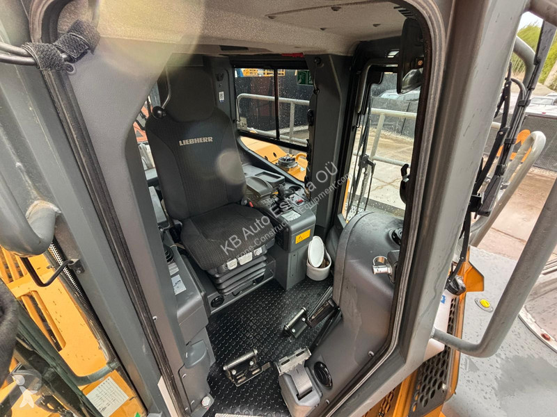Bulldozer Liebherr 766 05 3D / RIPPER / Full...