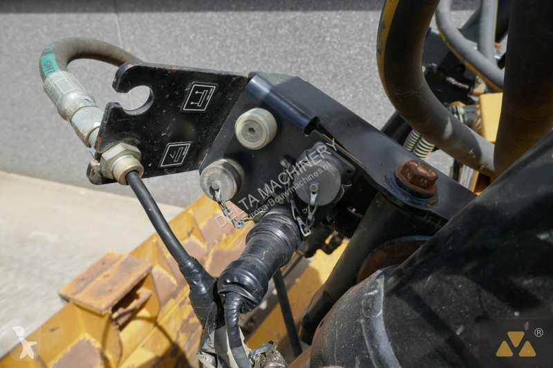 Buldozer Caterpillar D6T