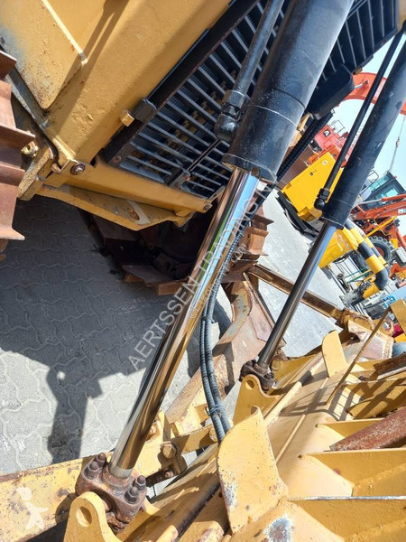 Bulldozer Caterpillar D6R (Abu Dhabi)