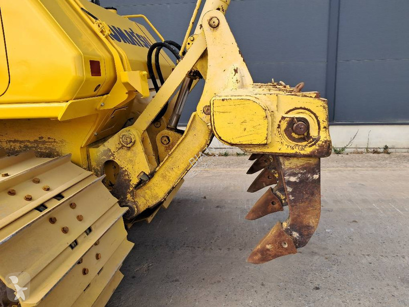 Buldózer Komatsu D65PXI18