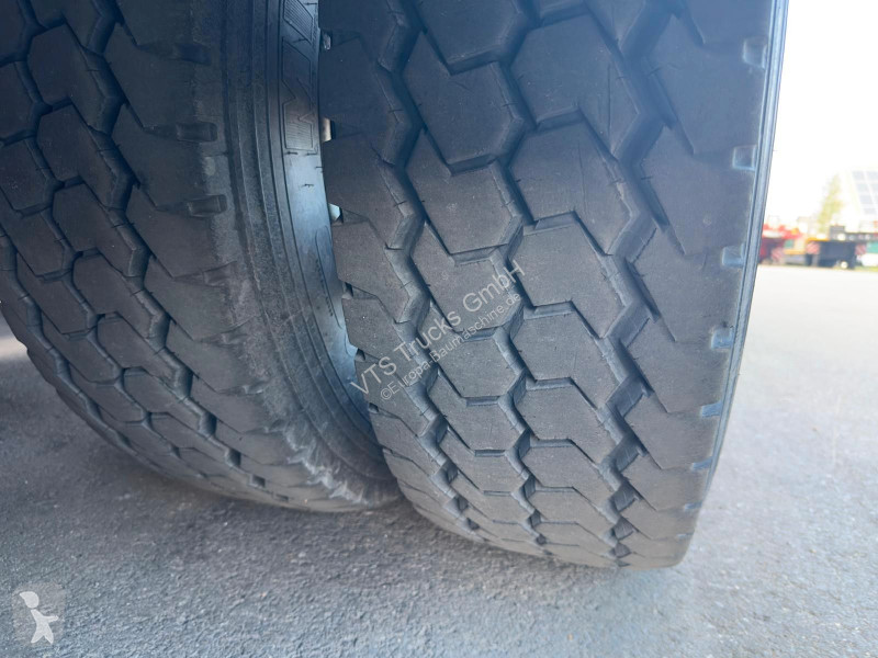 بلدوزر  Extec Screens & Crushers C12...