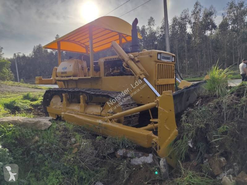بلدوزر Komatsu