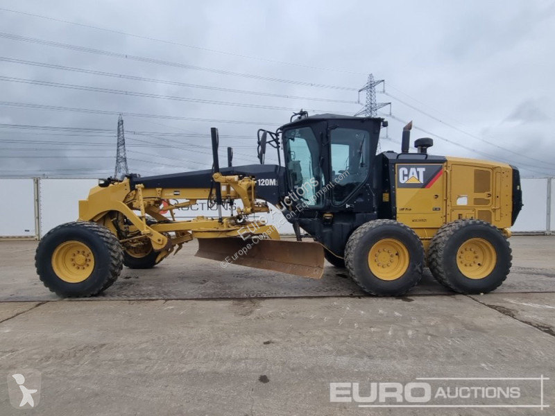 Buldozer Caterpillar 2