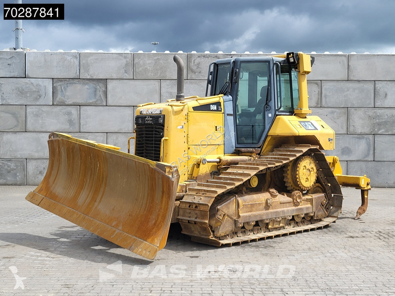 بلدوزر Caterpillar D6 RIPPER
