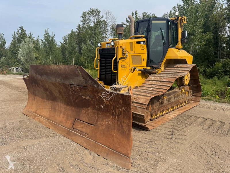 بلدوزر Caterpillar D6N