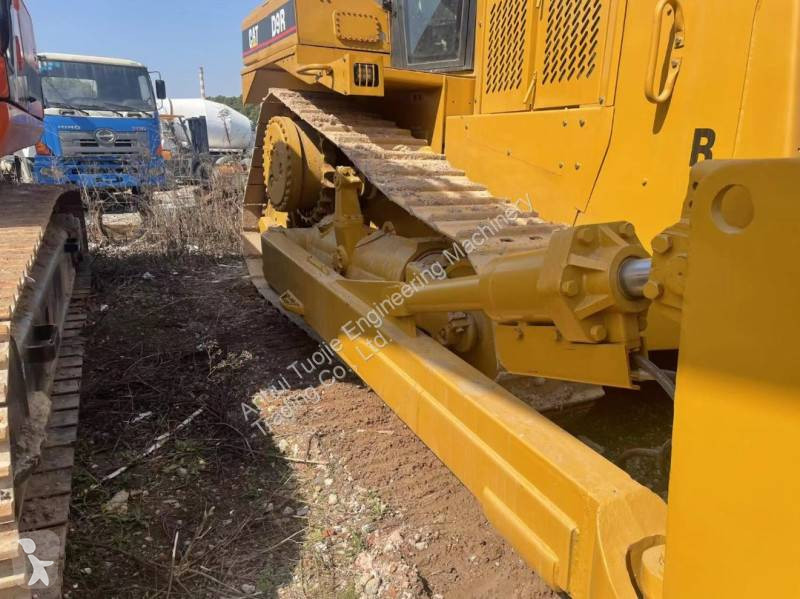 Бульдозер Caterpillar