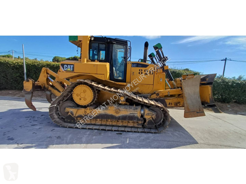 Buldozér Caterpillar D6T3B XW
