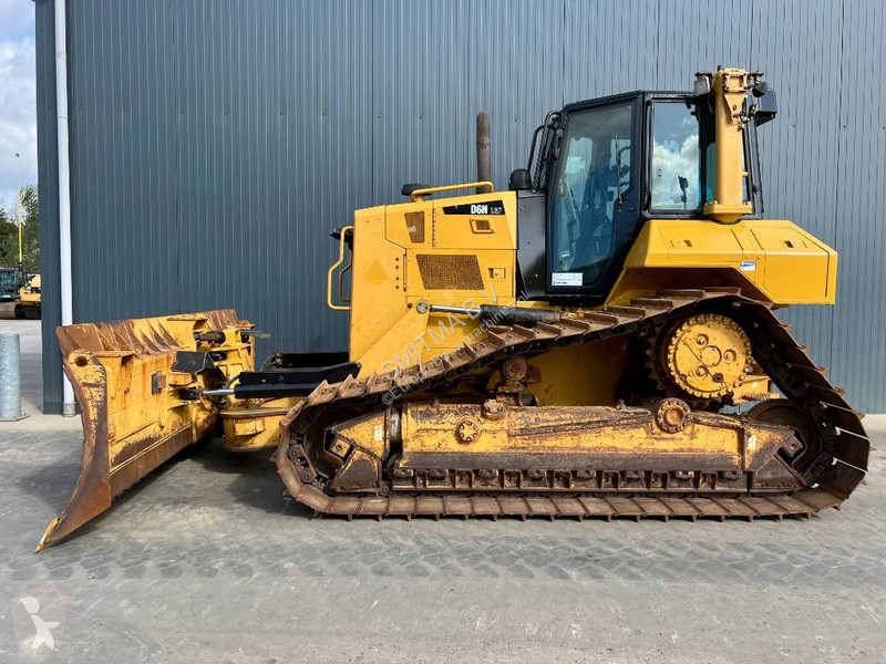 بلدوزر Caterpillar D6N